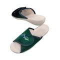 Kapcie damskie zielone na wysokie podbicie – detal haftu