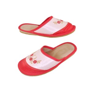 Kapcie dziecięce skórzane 4167 – wygodne pantofle domowe